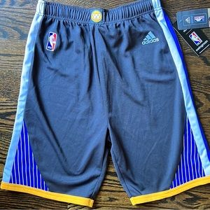 Adidas NBA Warriors basketball shorts. NWT. YOUTH LARGE (14-16)